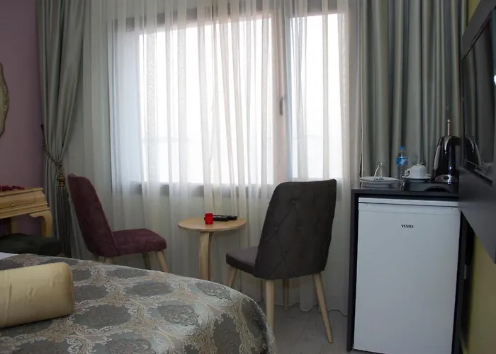 Itimat Otel 호텔 *