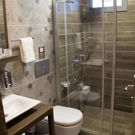 فندق Itimat Otel أورلا