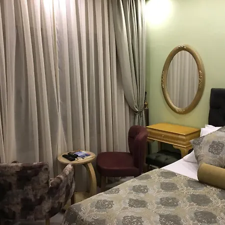 Itimat Otel فندق أورلا