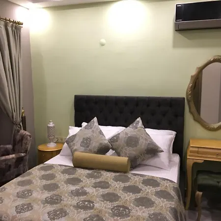 Itimat Otel فندق أورلا